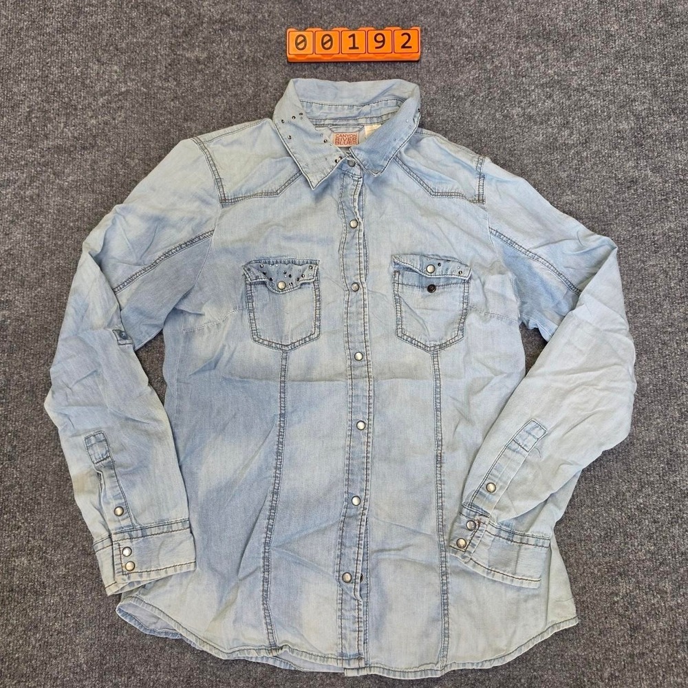 Canyon River Blues small denim shirt.